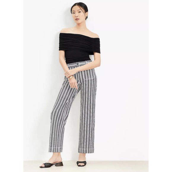 LOFT Palmer wide-leg crop pants in a black and white stripe pattern Size 4 - Picture 1 of 4